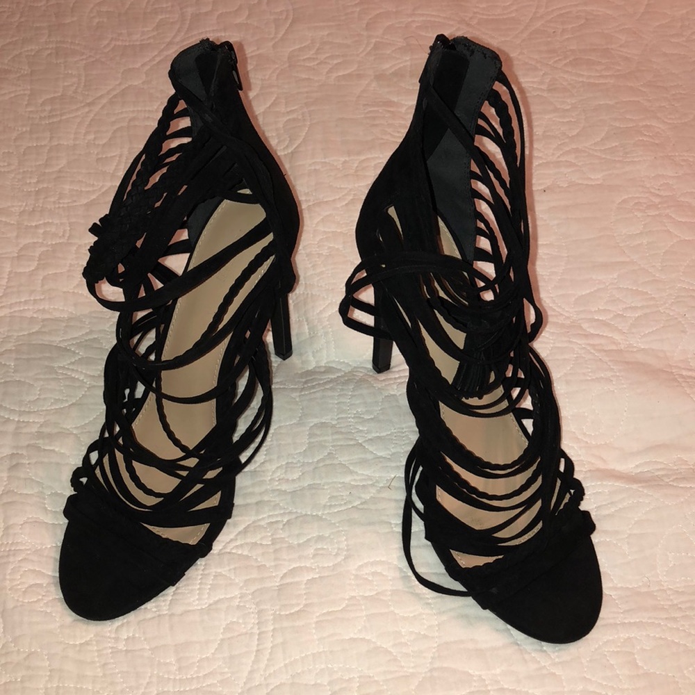 FOREVER 21 Black Strappy Heeled Sandals Sz 9 🎉🎊